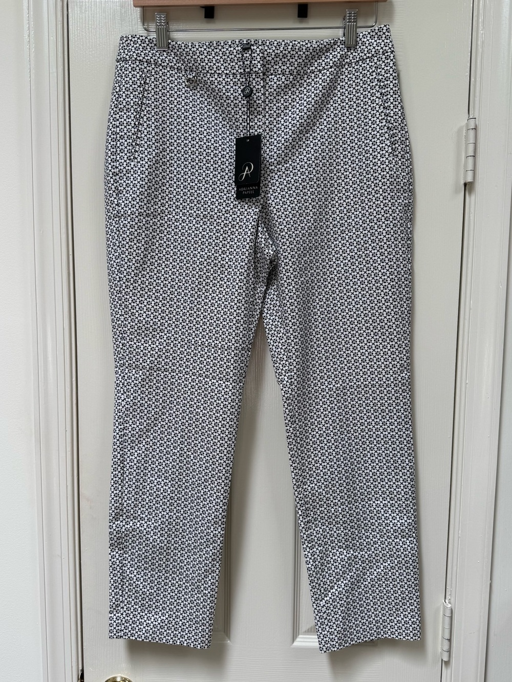 Adrianna Papell Kate Fit Pants with Black & White Geometric Print Size 10 NWT